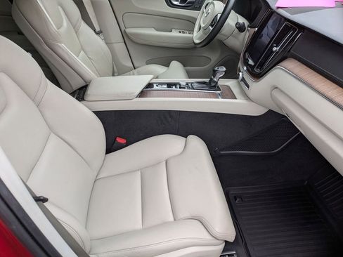 Used 2019 Volvo XC60 T5 Inscription w/ Protection Package Premier AWD/4WD image 25
