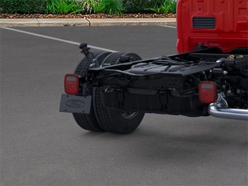 New 2025 Ford F550 2WD Crew Cab image 24