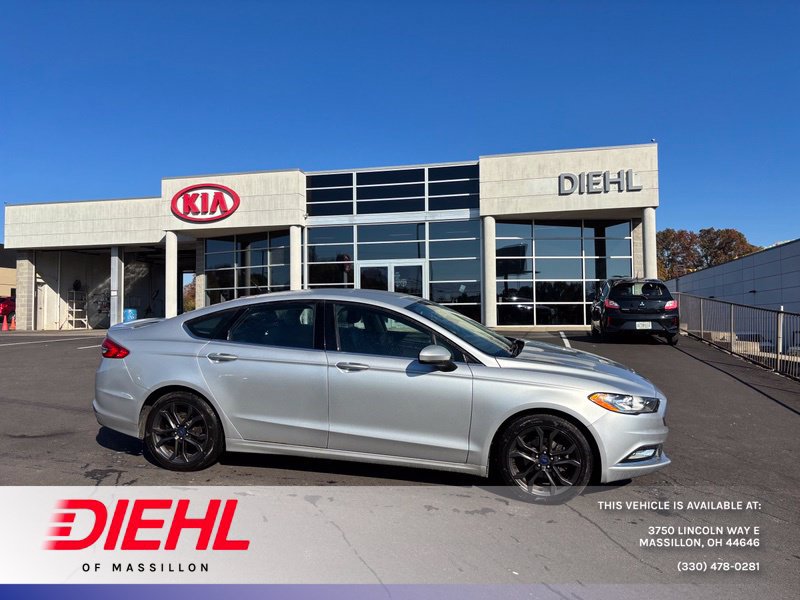 Used 2018 Ford Fusion SE w/ Equipment Group 201A FWD image 1