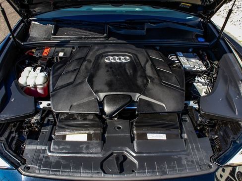 Used 2022 Audi Q8 Premium Plus w/ Premium Plus Package image 47