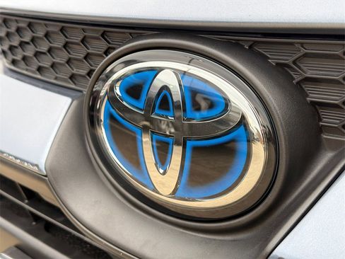 Used 2023 Toyota Corolla LE image 10