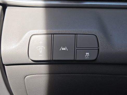 Used 2023 Hyundai Elantra SEL w/ Convenience Package image 23