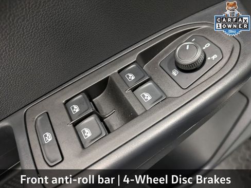 Used 2025 Volkswagen Taos SEL AWD/4WD image 12