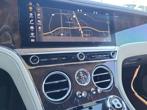 Used 2020 Bentley Continental GT image 18
