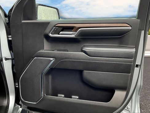 Used 2023 Chevrolet Silverado 1500 LT image 20