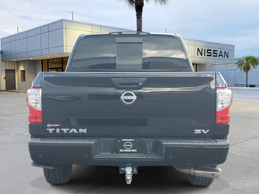 Used 2023 Nissan Titan SV w/ Accessory Utility Package RWD image 5