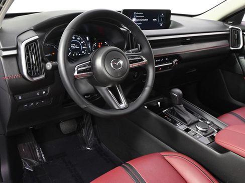 Used 2025 MAZDA CX-50 AWD 2.5 Hybrid w/ Premium Pkg image 12