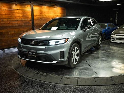 Used 2024 Honda Prologue EX image 2