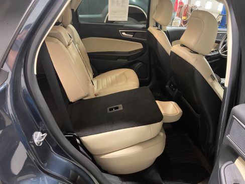 Used 2022 Ford Edge ST-Line image 9