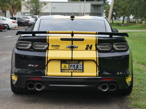 Used 2020 Chevrolet Camaro ZL1 RWD image 19