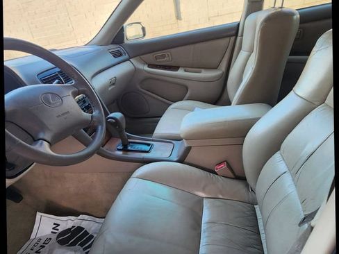 Used 2000 Lexus ES 330 FWD image 12