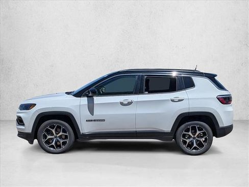 Used 2025 Jeep Compass Limited AWD/4WD image 8