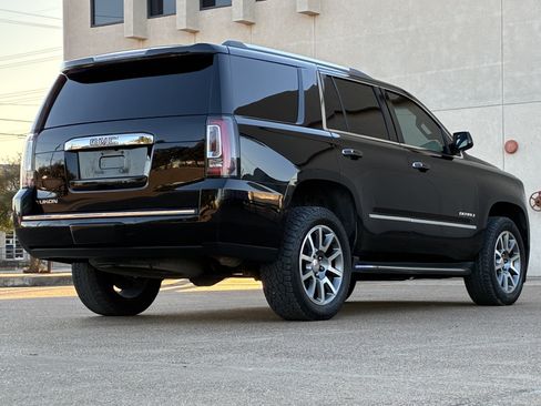 Used 2016 GMC Yukon Denali RWD image 24