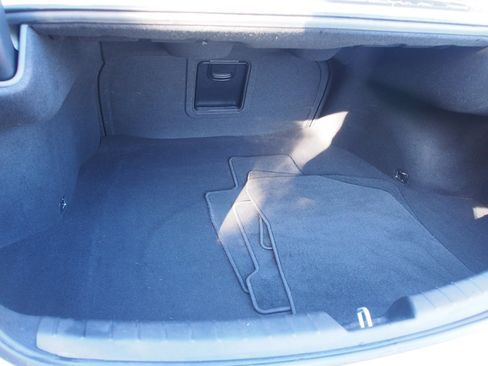 Used 2019 Kia Cadenza Technology image 14