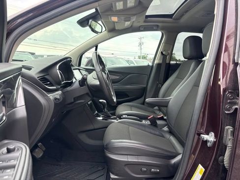 Used 2017 Buick Encore Preferred AWD/4WD image 5