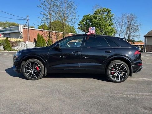 Used 2021 Audi Q8 Premium Plus AWD/4WD image 2