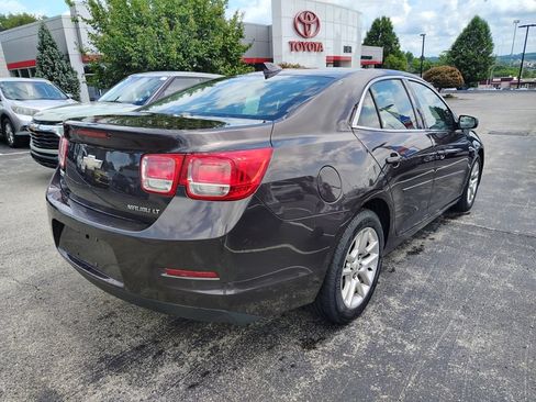 Used 2015 Chevrolet Malibu LT w/ Power Convenience Package FWD image 4