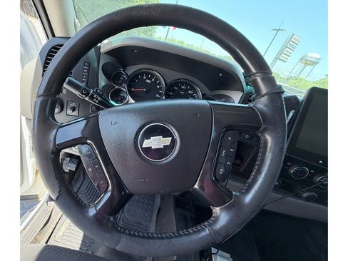 Used 2012 Chevrolet Silverado 3500 W/T AWD/4WD image 15