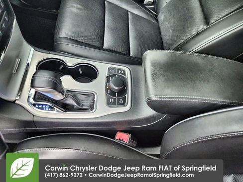 Used 2020 Jeep Grand Cherokee Summit w/ Platinum Series Group image 28