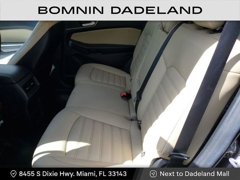 Used 2021 Ford Edge SEL w/ Convenience Package image 12