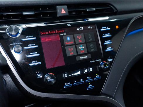 Used 2020 Toyota Camry XSE w/ Navigation Package FWD image 33
