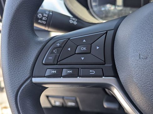 Used 2025 Nissan Versa SV w/ Trunk Package FWD image 19