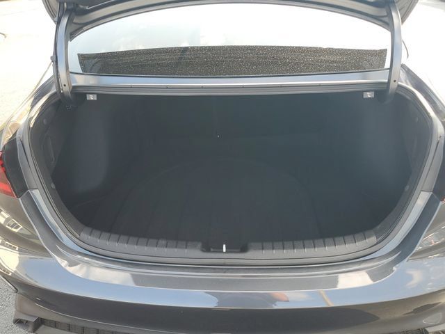 Used 2024 Kia Forte LXS w/ LXS Technology Package FWD image 7