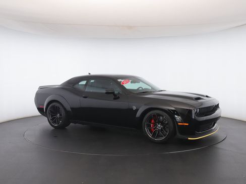 Used 2023 Dodge Challenger SRT Hellcat image 33