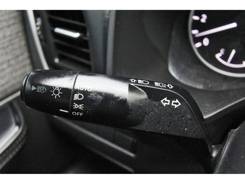 Used 2021 Nissan Rogue S image 13