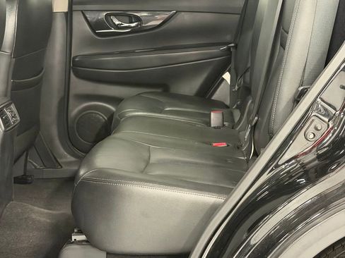 Used 2020 Nissan Rogue SL image 25