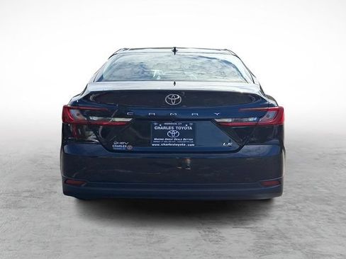 Used 2025 Toyota Camry LE FWD image 5