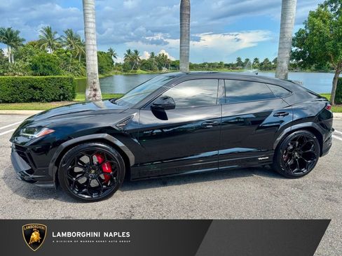 Used 2024 Lamborghini Urus Performante AWD/4WD image 1