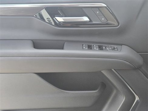 New 2026 Chevrolet Tahoe LS image 18