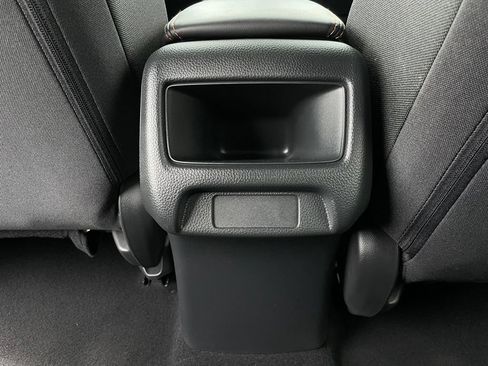 Certified 2025 Honda HR-V Sport image 37