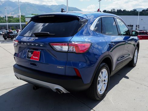 Used 2022 Ford Escape SE w/ Convenience Package AWD/4WD image 8