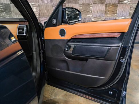 Used 2019 Land Rover Discovery HSE Luxury image 40