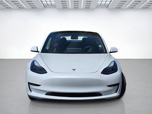 Used 2023 Tesla Model 3 Standard Range RWD image 2