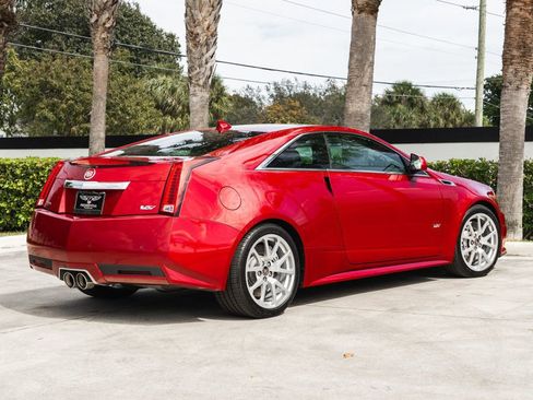Used 2011 Cadillac CTS V w/ Wood Trim Package image 8