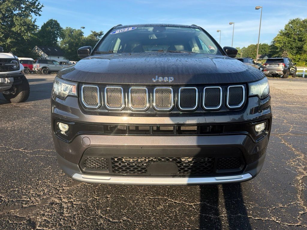 Used 2022 Jeep Compass Limited w/ Sun and Sound Group AWD/4WD image 12