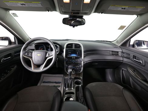 Used 2016 Chevrolet Malibu LT image 27