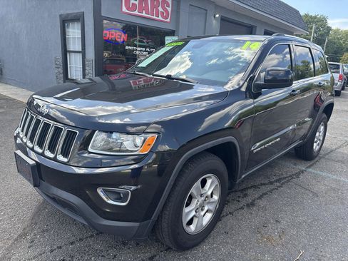 Used 2014 Jeep Grand Cherokee Laredo w/ Quick Order Package 23E AWD/4WD image 1