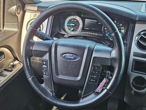 Used 2017 Ford Expedition EL XLT image 11