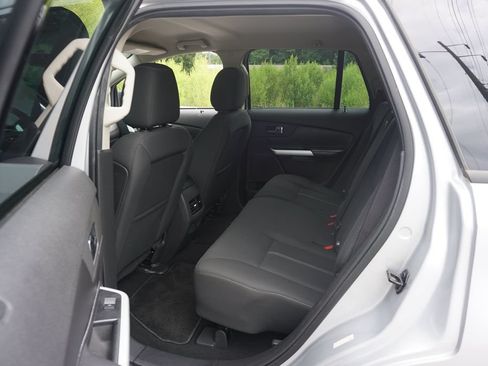 Used 2012 Ford Edge SE FWD image 11