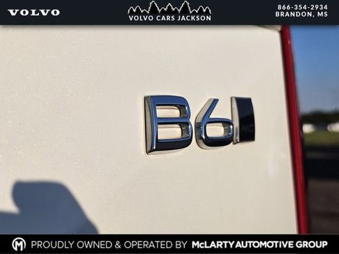 Certified 2024 Volvo XC90 B6 Core w/ Climate Package image 34