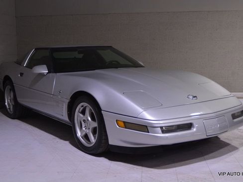 Used 1996 Chevrolet Corvette 2dr Coupe image 1