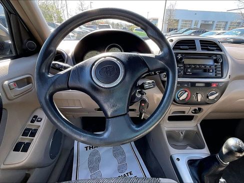 Used 2002 Toyota RAV4 4WD image 5