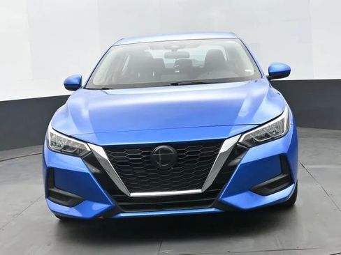 Used 2023 Nissan Sentra SV image 3