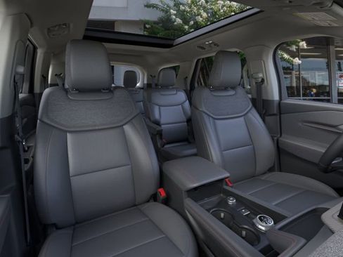 New 2026 Ford Explorer Active w/ Active Comfort Package image 10