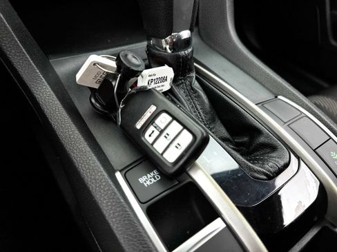 Used 2017 Honda Civic EX image 30