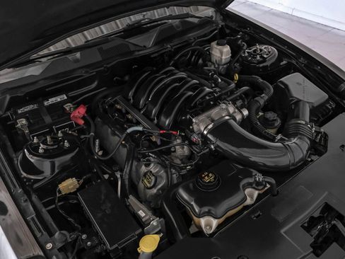 Used 2010 Ford Mustang GT image 41